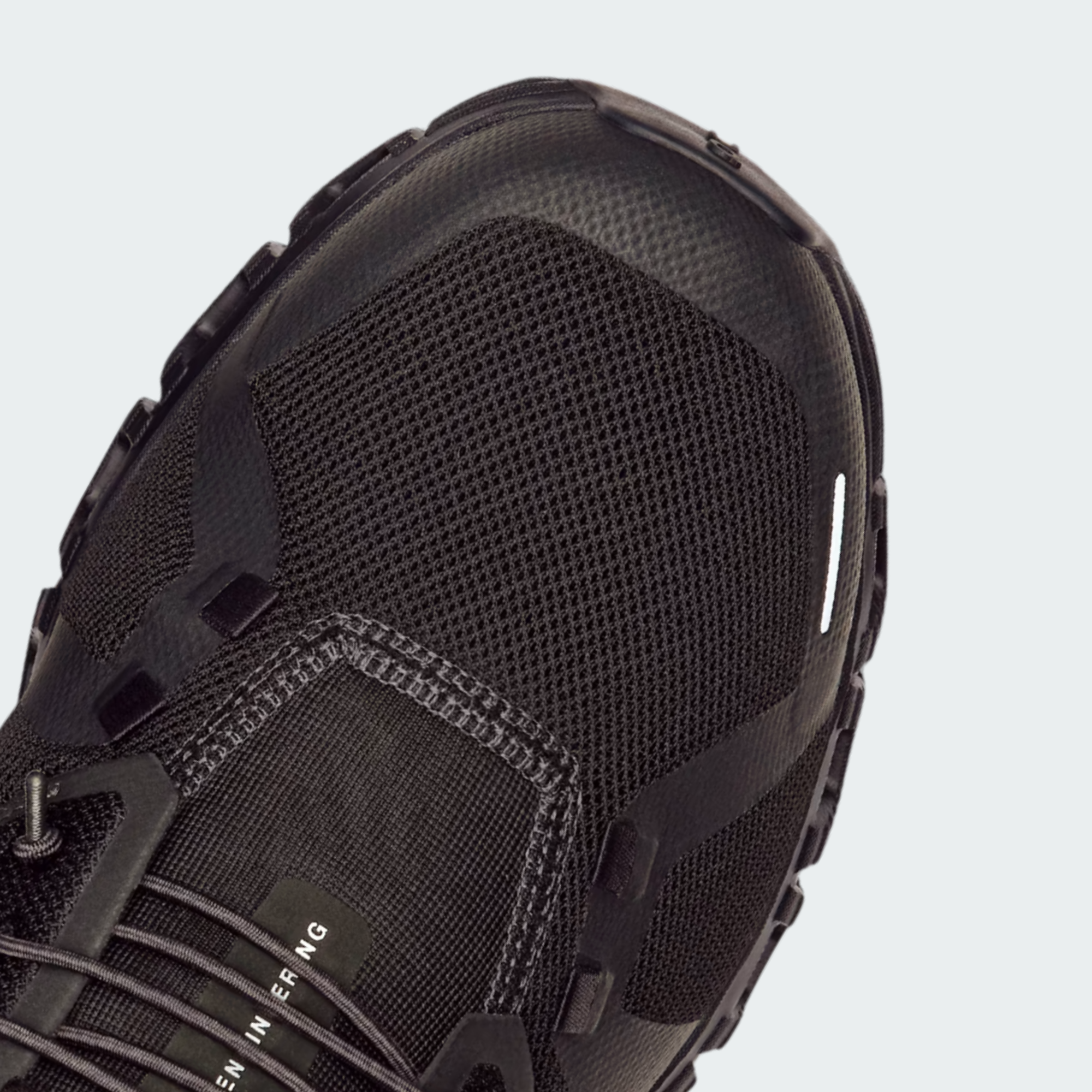 6 Triple Black